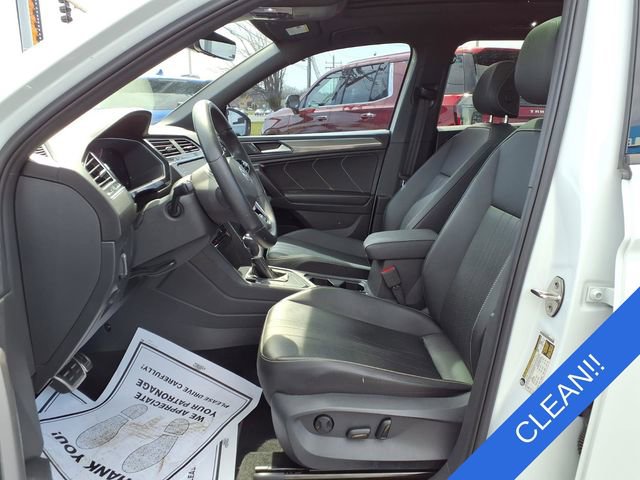 Used 2023 Volkswagen Tiguan SE R-Line FWD image 16