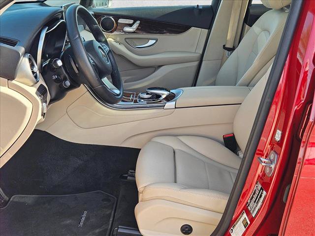 Used 2016 Mercedes-Benz GLC 300 image 17