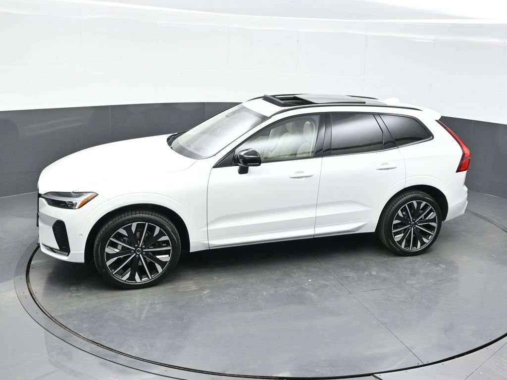 New 2026 Volvo XC60 B5 Ultra w/ Climate Package AWD/4WD image 34