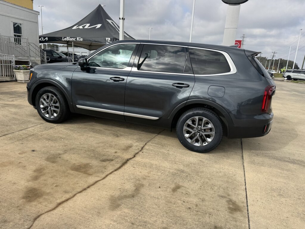 Used 2024 Kia Telluride LX image 24