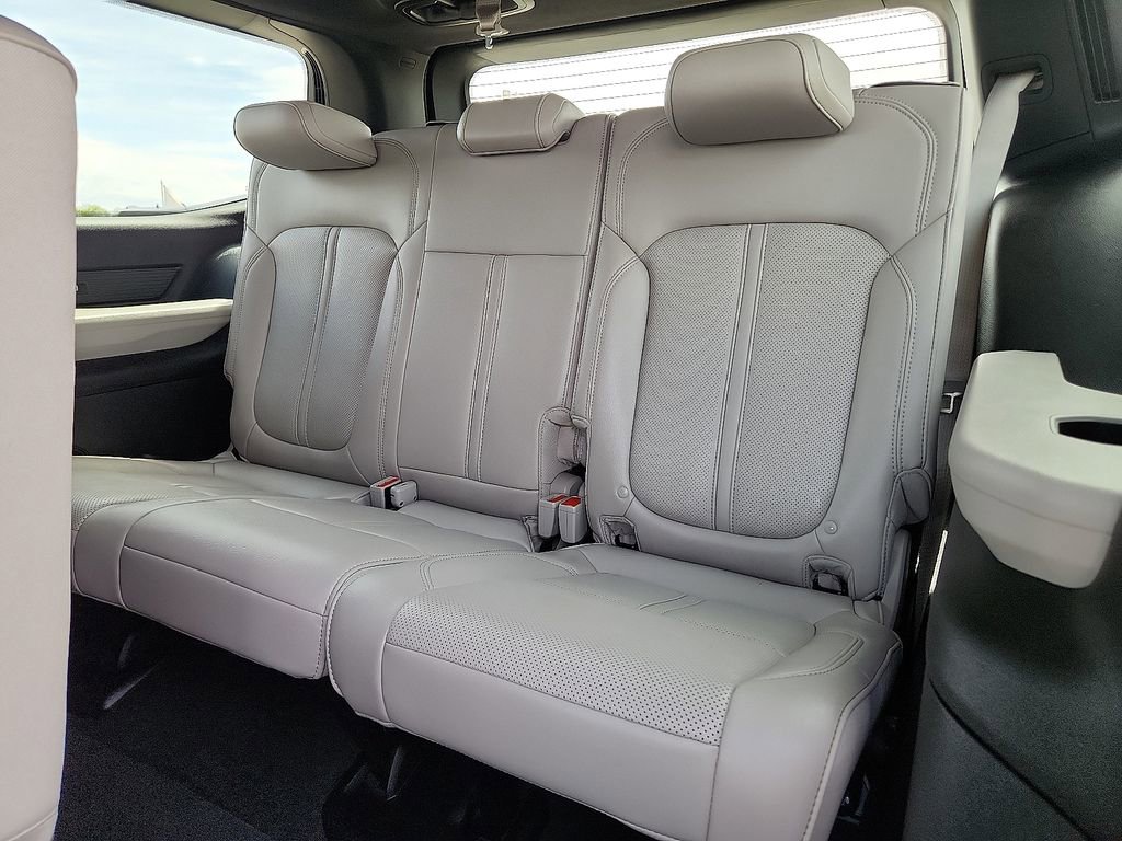 New 2025 Jeep Wagoneer 4WD w/ Convenience Group I image 13
