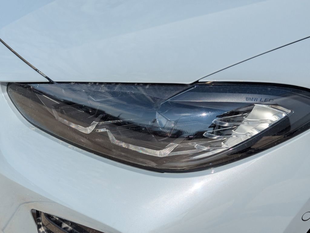 Used 2022 BMW M440i Convertible w/ Premium Package image 12