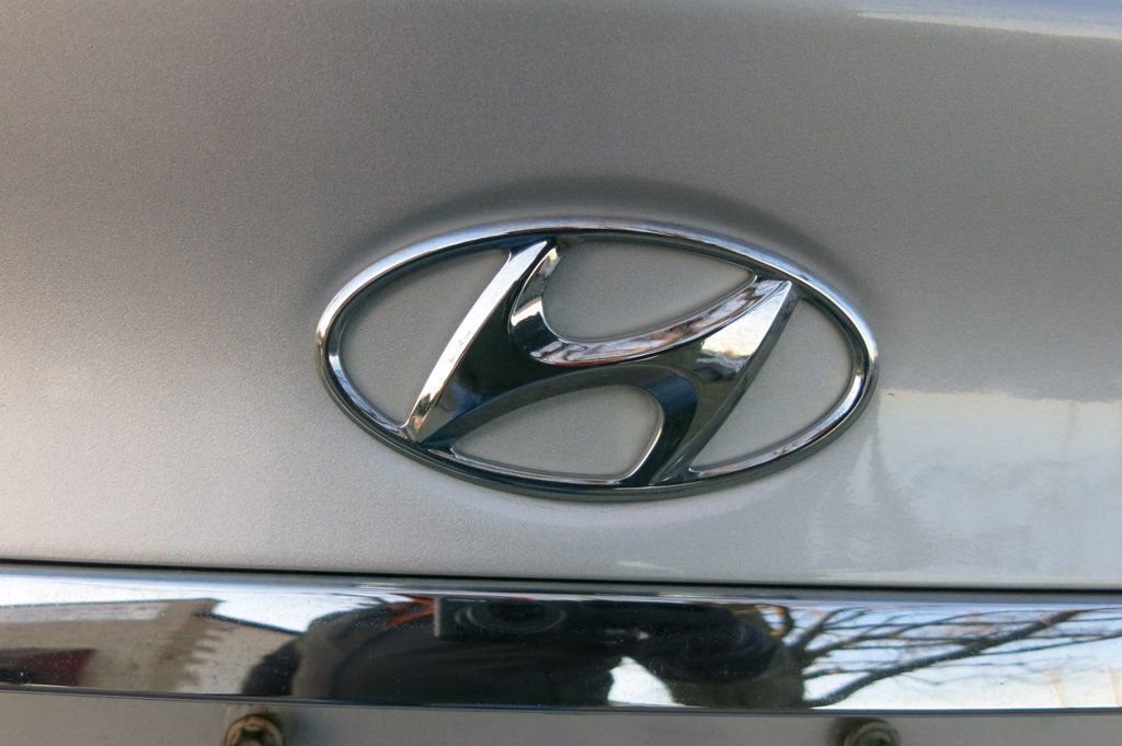 Used 2013 Hyundai Sonata Limited w/ Premium Pkg image 9