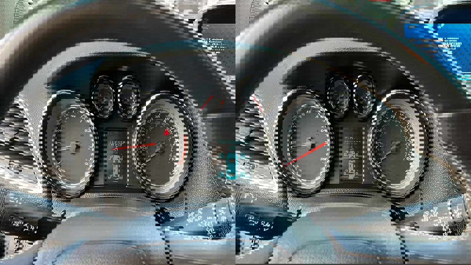 Used 2015 Buick Encore Convenience image 16