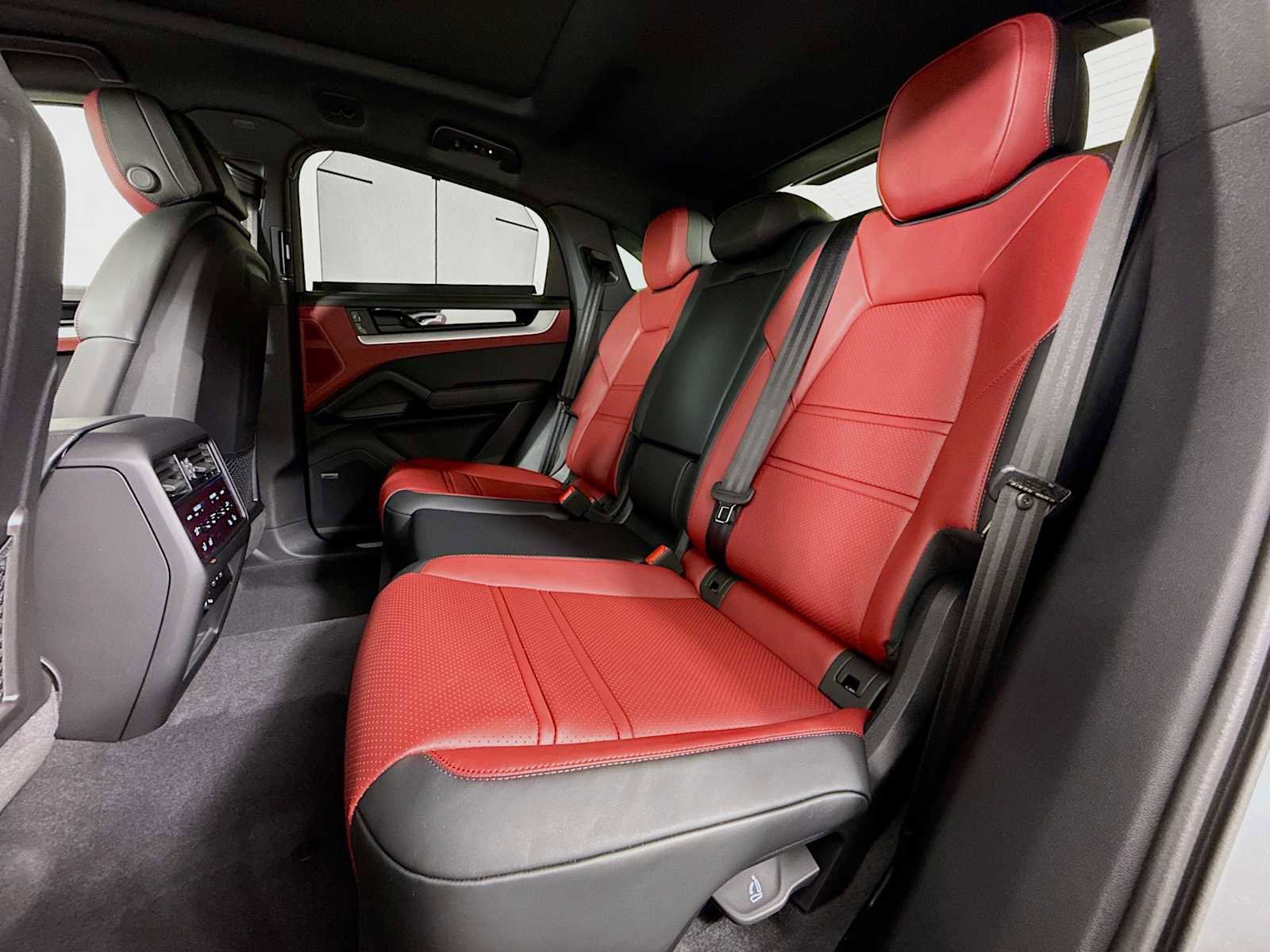 New 2026 Porsche Cayenne image 24