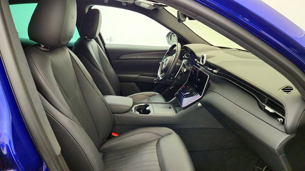 Used 2023 Maserati Grecale Modena AWD/4WD image 25