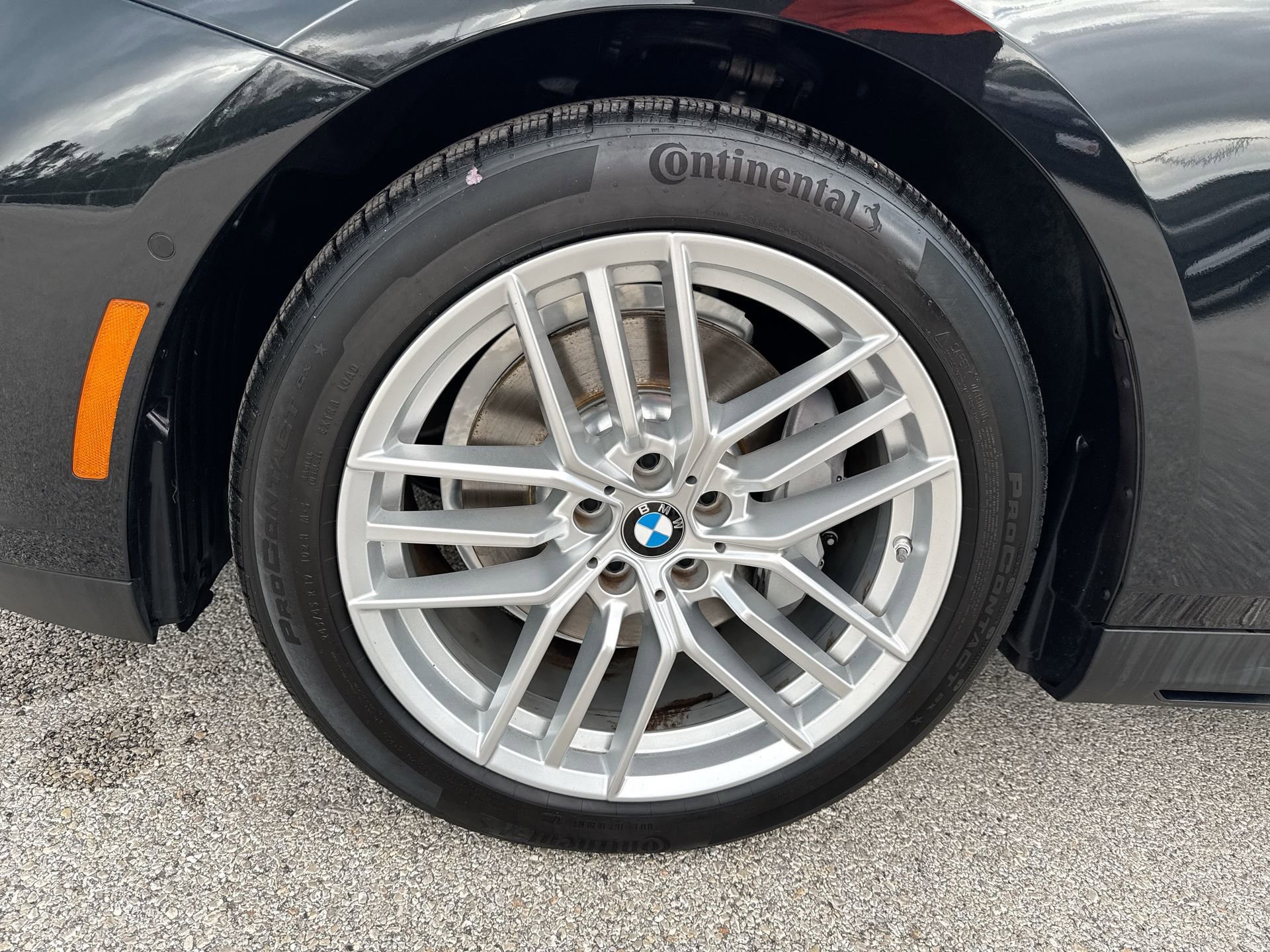 Used 2024 BMW 530i xDrive w/ Premium Package AWD/4WD image 19