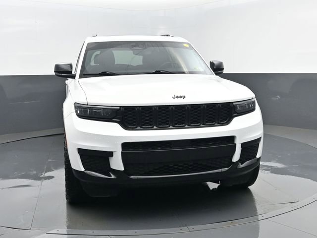 Used 2022 Jeep Grand Cherokee L Altitude image 25