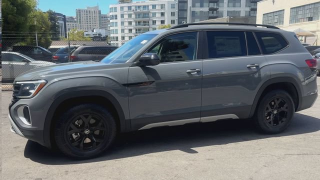 New 2026 Volkswagen Atlas Peak Edition AWD/4WD image 4