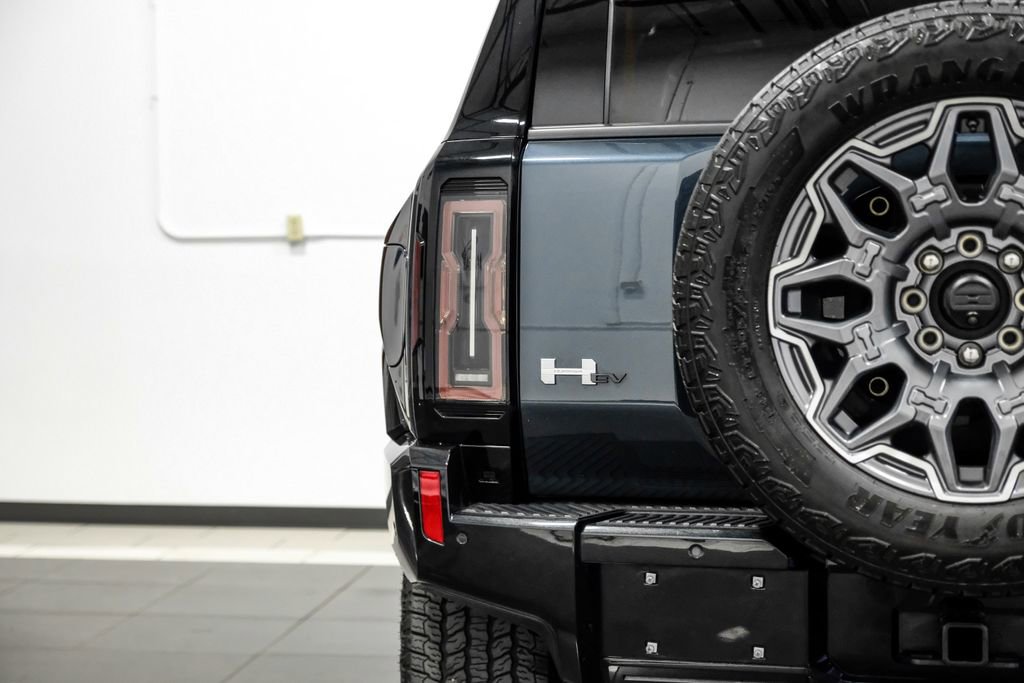 Used 2025 GMC Hummer EV 3X AWD/4WD image 50
