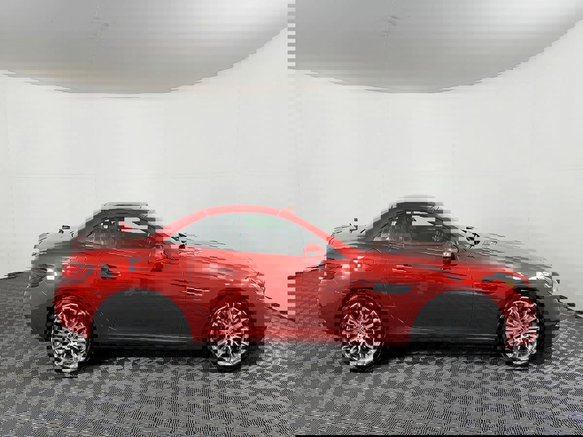 Used 2019 Mercedes-Benz SLC 300 image 7