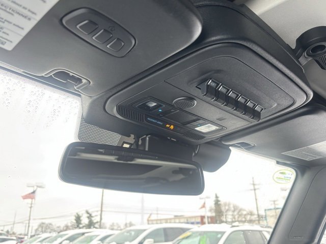 Used 2025 Ford Bronco Badlands image 29