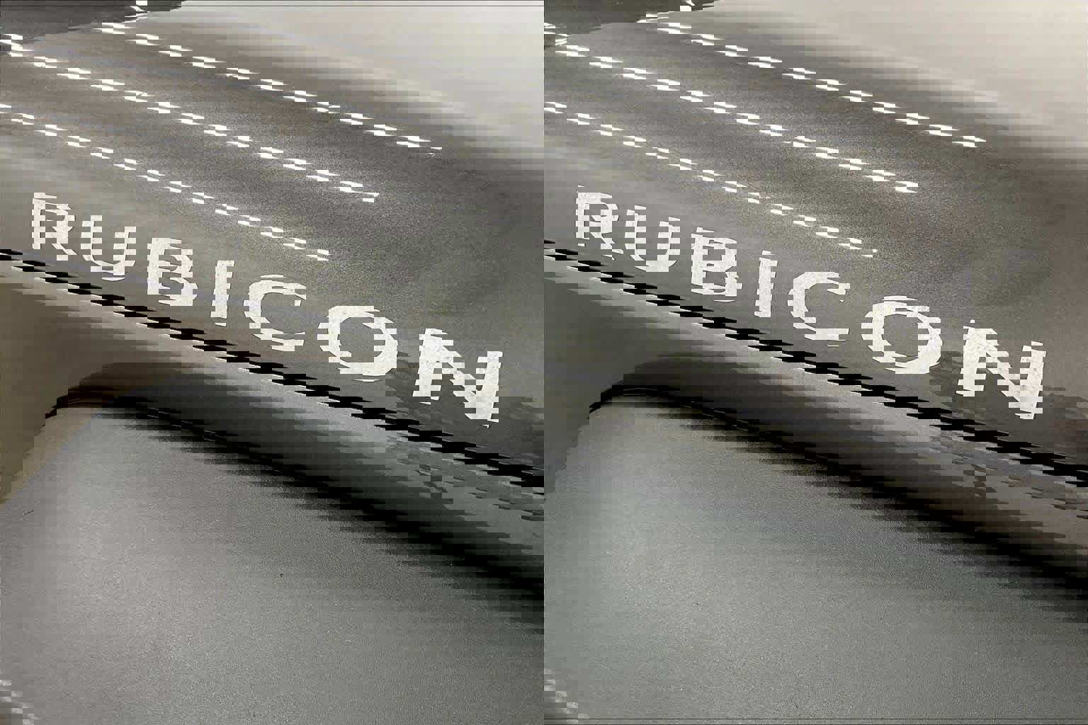 Used 2017 Jeep Wrangler Unlimited Rubicon w/ Connectivity Group image 31