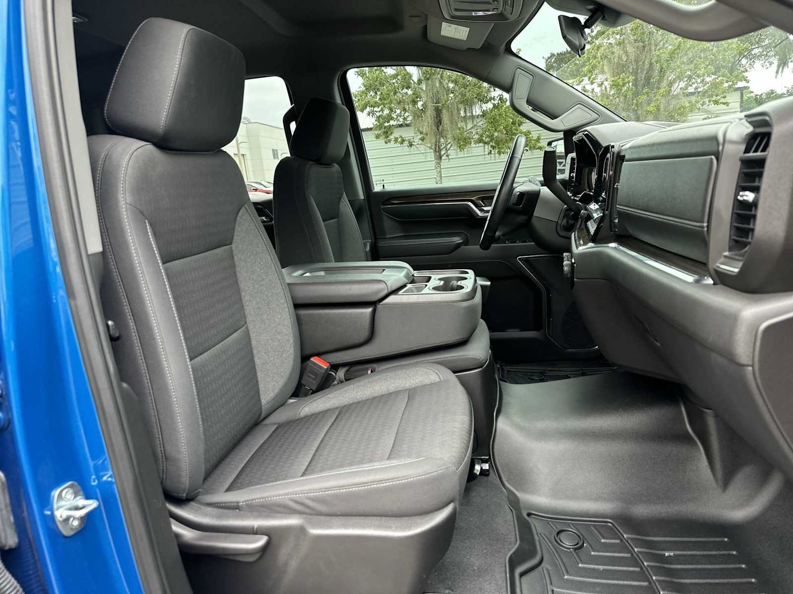 Certified 2023 Chevrolet Silverado 1500 RST w/ Z71 Off-Road Package AWD/4WD image 21