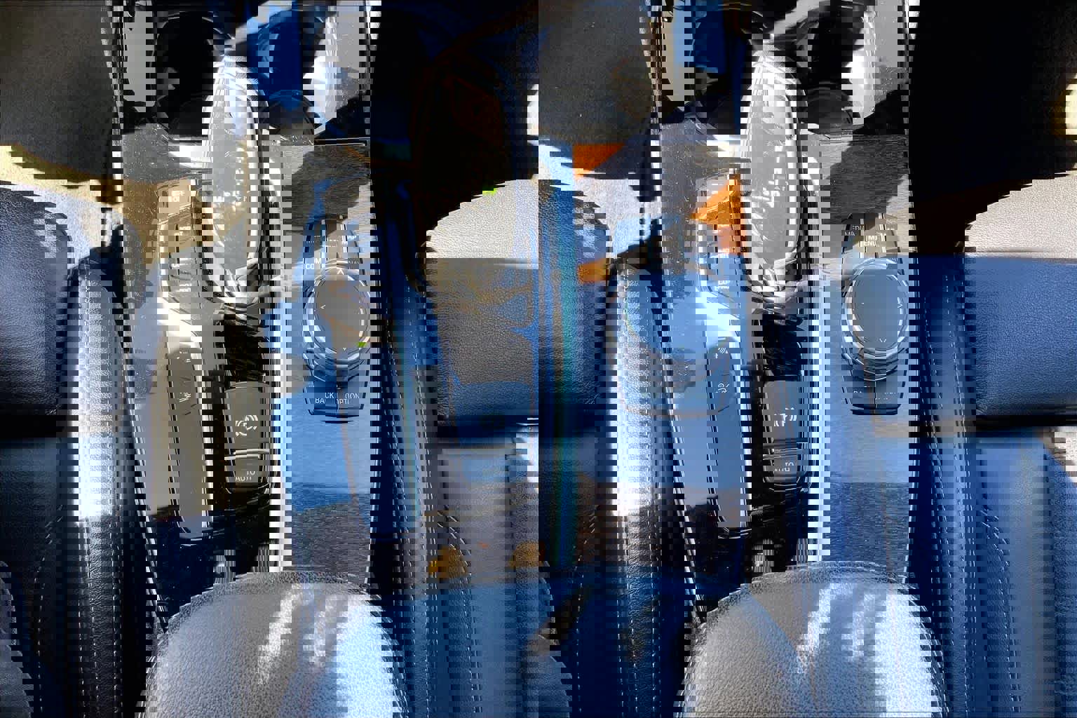 Used 2020 BMW X4 xDrive30i w/ Driving Assistance Package image 32