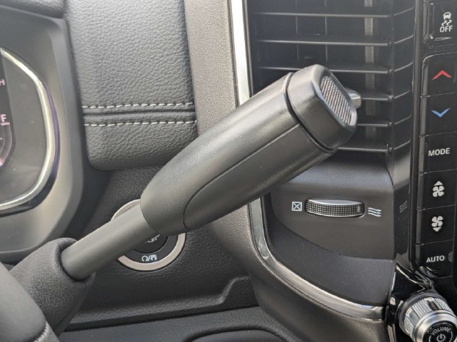 New 2026 RAM 2500 Laramie AWD/4WD image 29