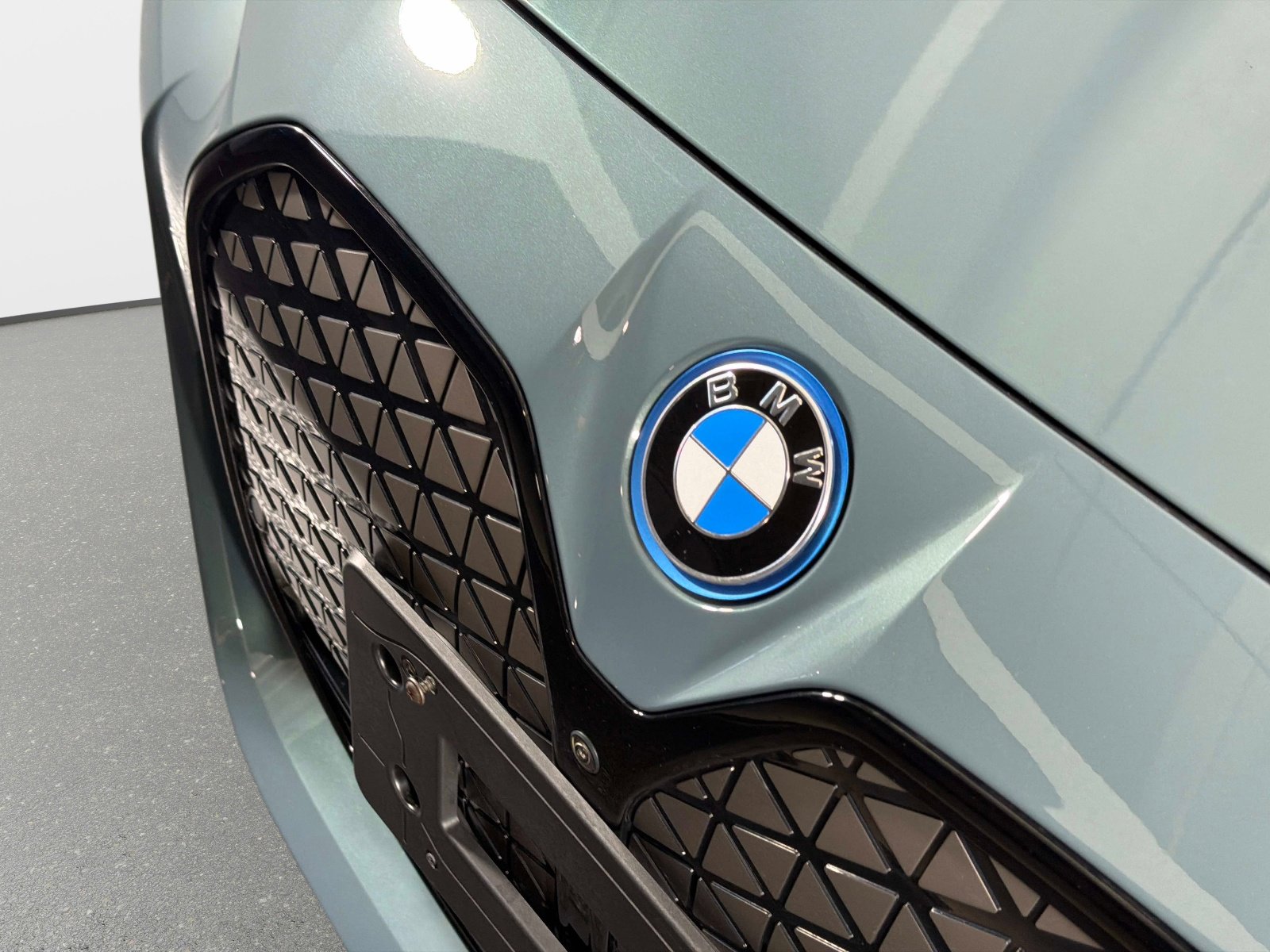 Used 2025 BMW i4 xDrive40i w/ M Sport Package image 10