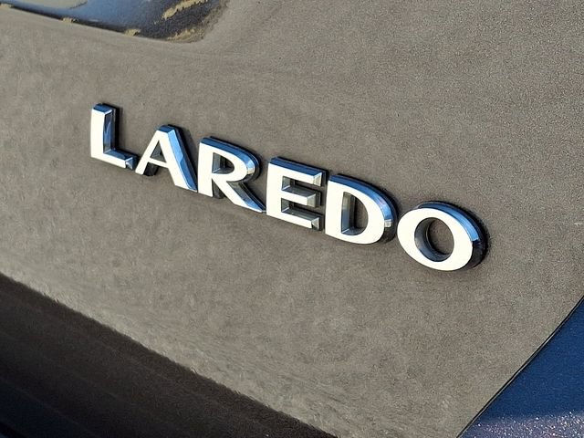 Used 2020 Jeep Grand Cherokee Laredo AWD/4WD image 30