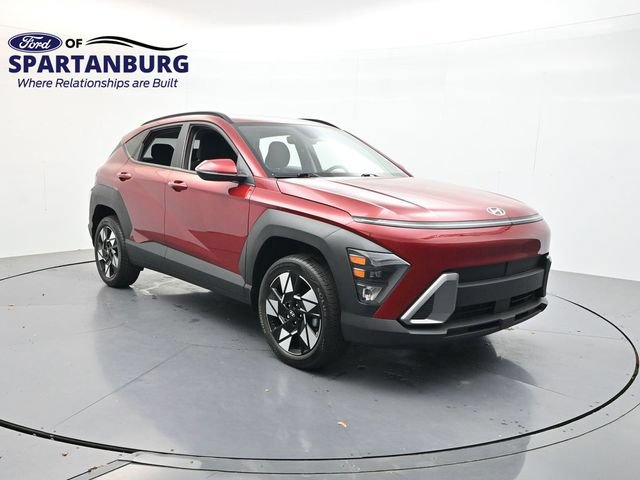 Used 2025 Hyundai Kona SEL AWD/4WD image 1