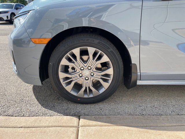 Used 2025 Honda Odyssey Touring image 18