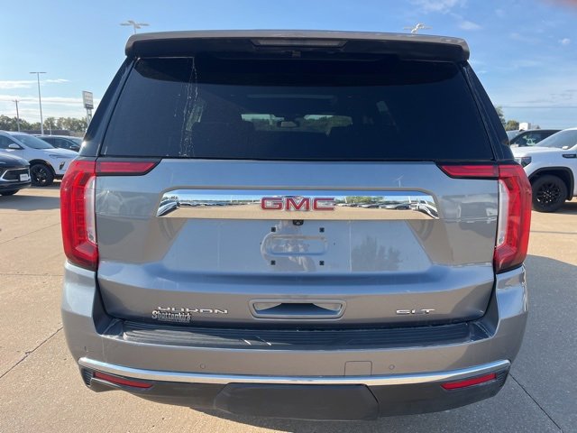 Used 2021 GMC Yukon SLT w/ SLT Premium Package image 5