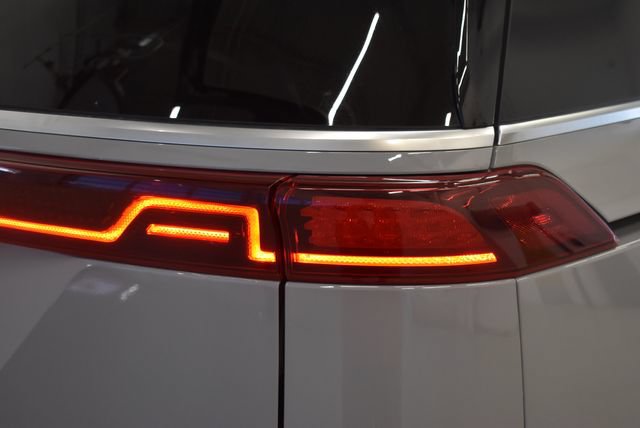 Used 2022 Kia Carnival SX Prestige FWD image 12