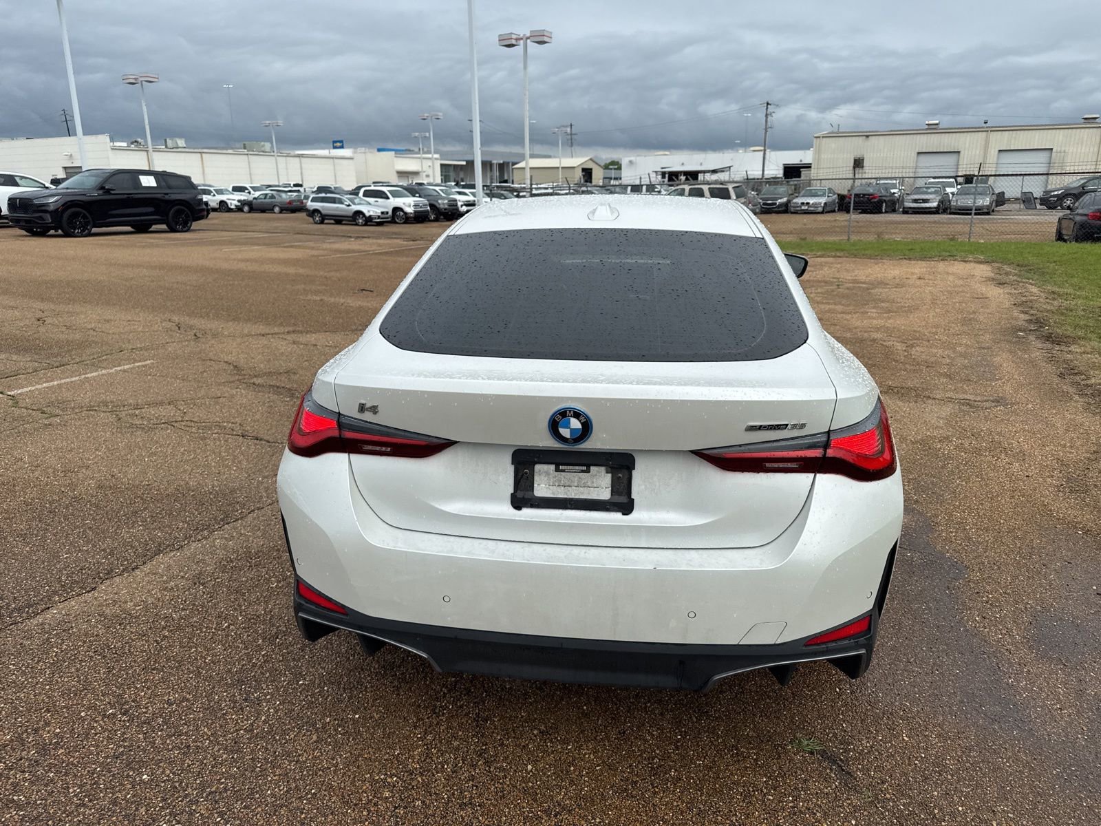 Used 2023 BMW i4 eDrive35 RWD image 6