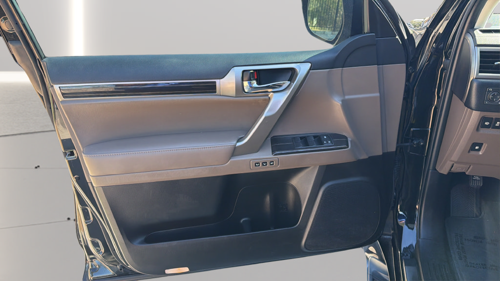 Used 2021 Lexus GX 460 Premium w/ Premium Package AWD/4WD image 9