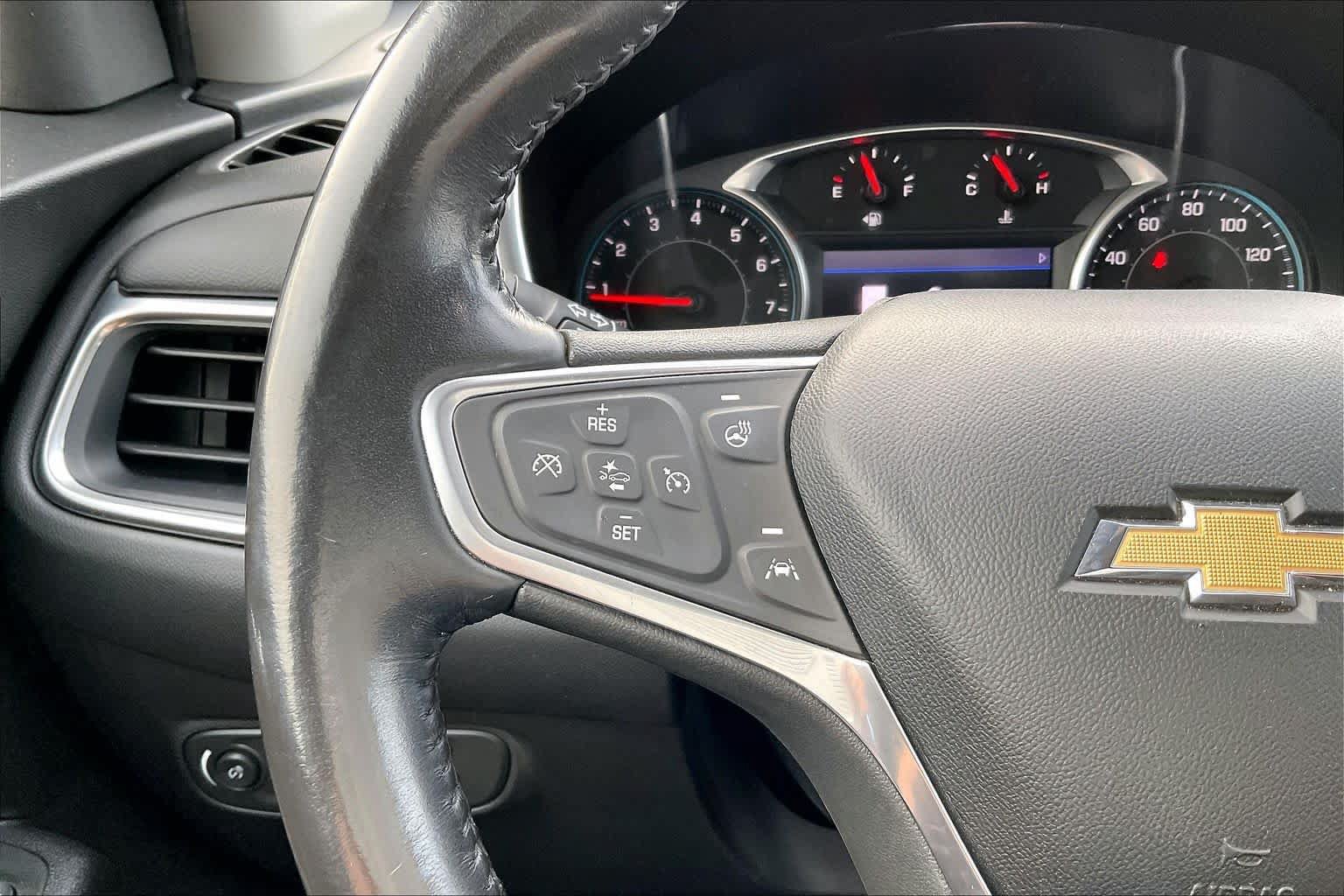 Used 2022 Chevrolet Equinox LT FWD image 23
