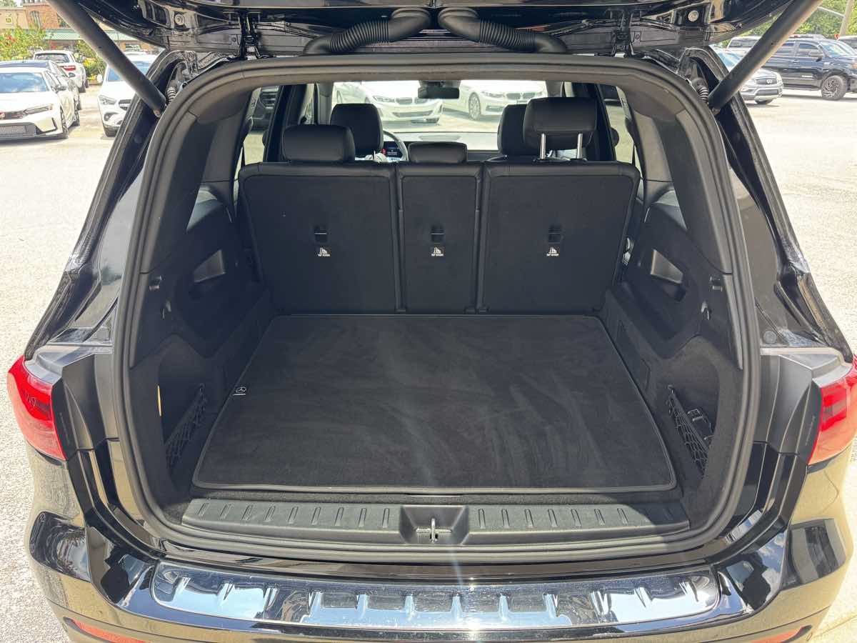 Used 2025 Mercedes-Benz GLB 250 image 25