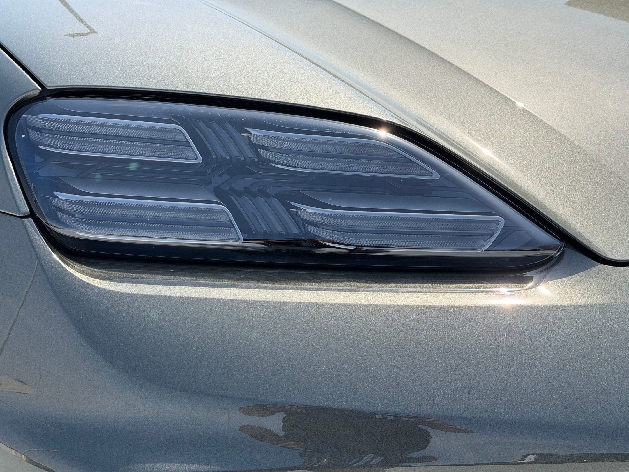 New 2026 Porsche Macan 4 Electric AWD/4WD image 12