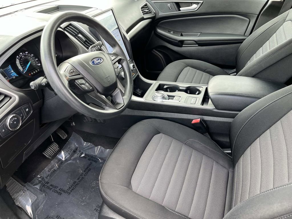 Used 2022 Ford Edge SE w/ Black Appearance Package image 25
