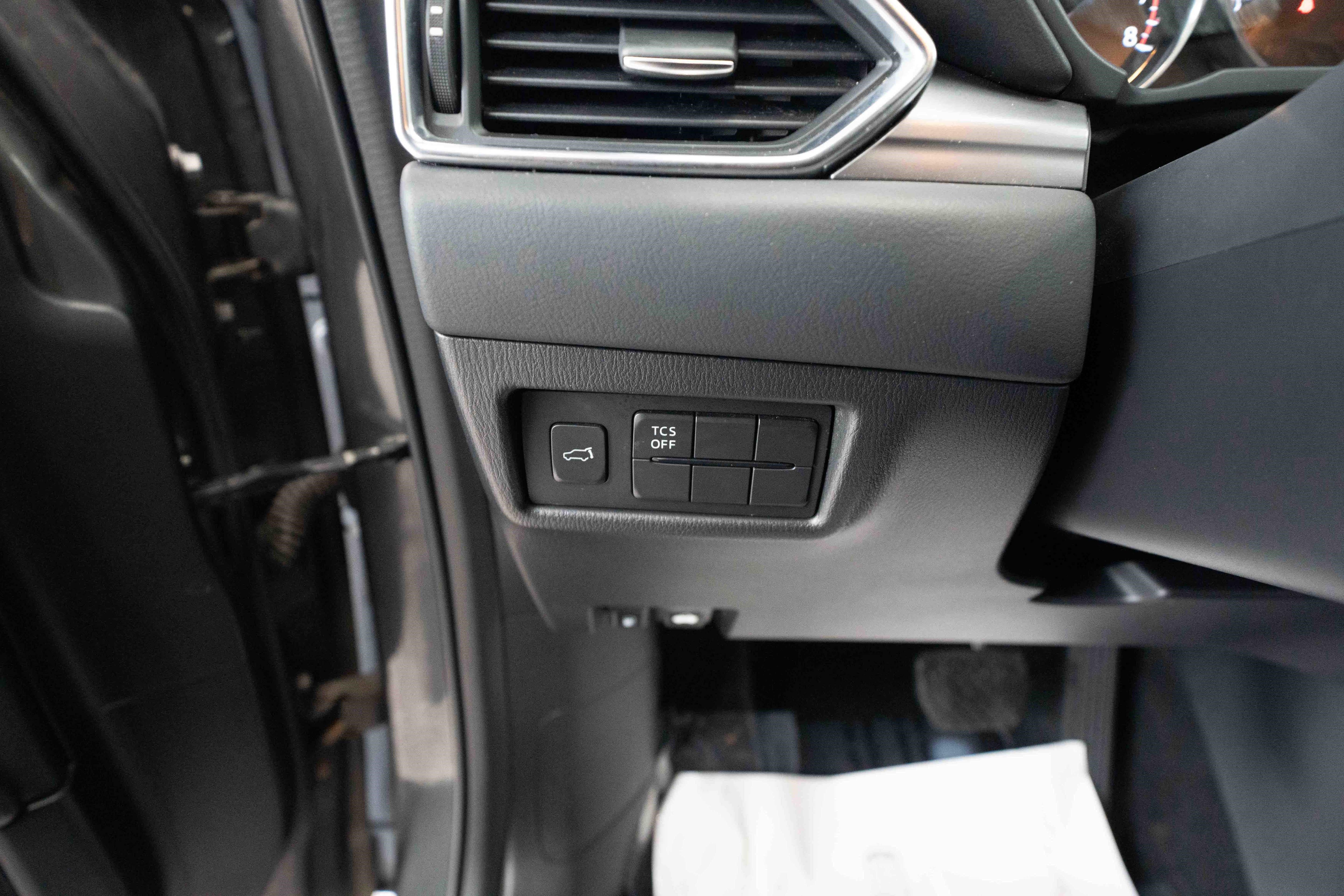 Used 2017 MAZDA CX-5 Touring w/ Preferred Equipment Package image 11