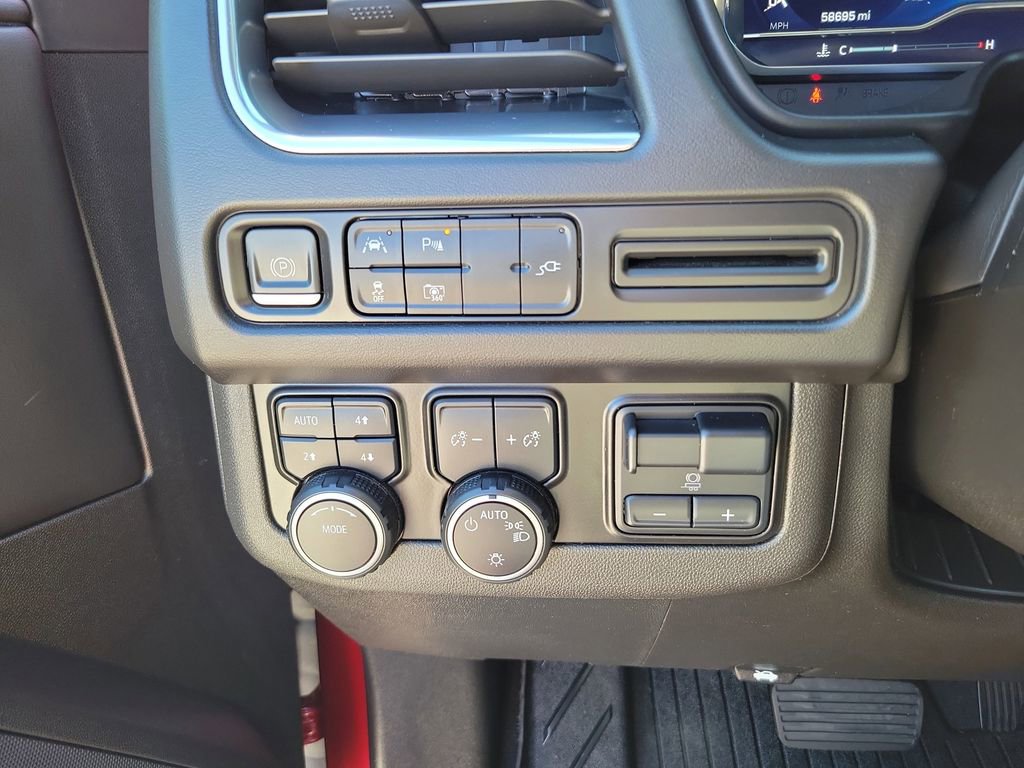 Used 2022 Chevrolet Suburban LT w/ LT Signature Package image 26