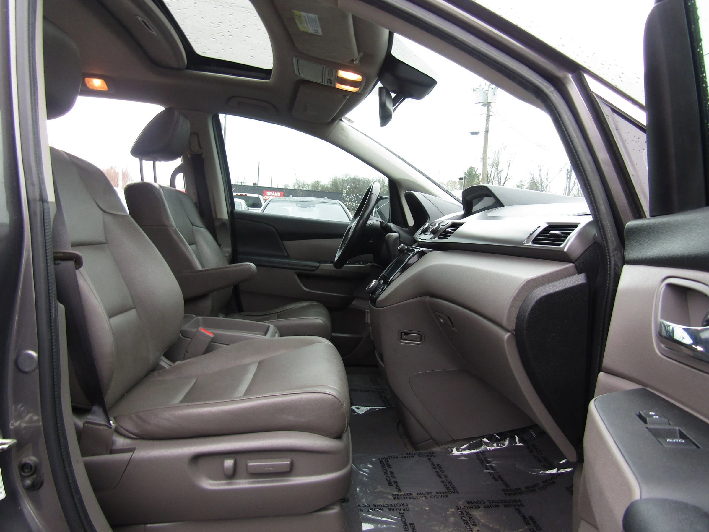 Used 2015 Honda Odyssey EX-L image 10
