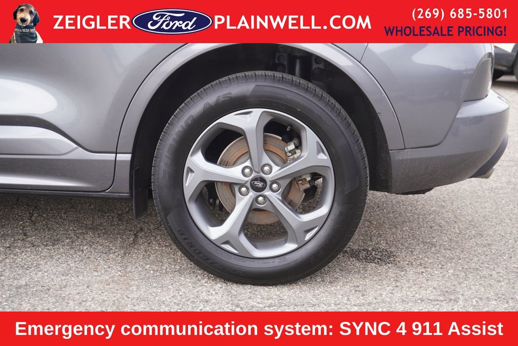 Used 2024 Ford Escape ST-Line image 9