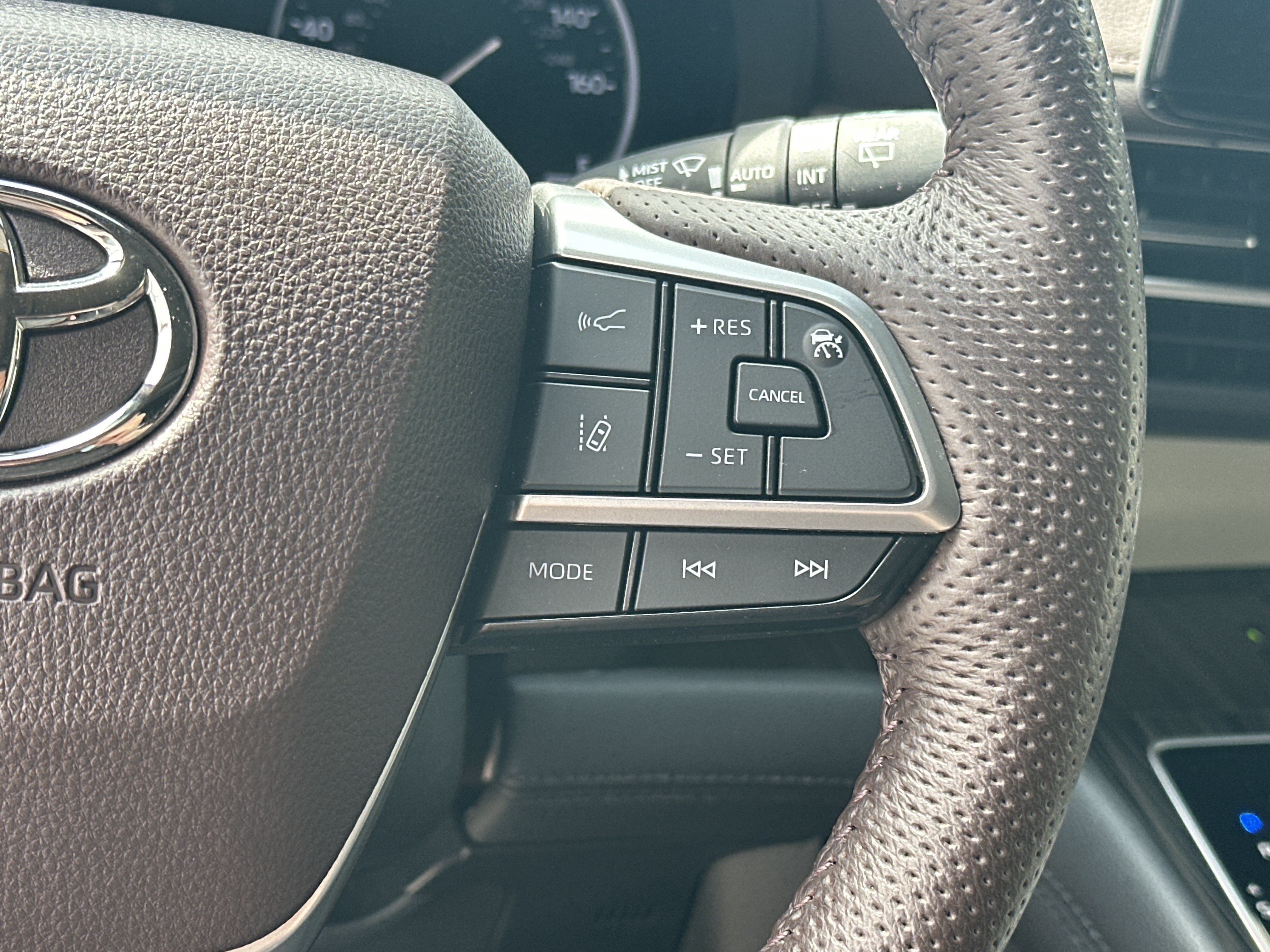 Certified 2024 Toyota Sienna Platinum AWD/4WD image 19