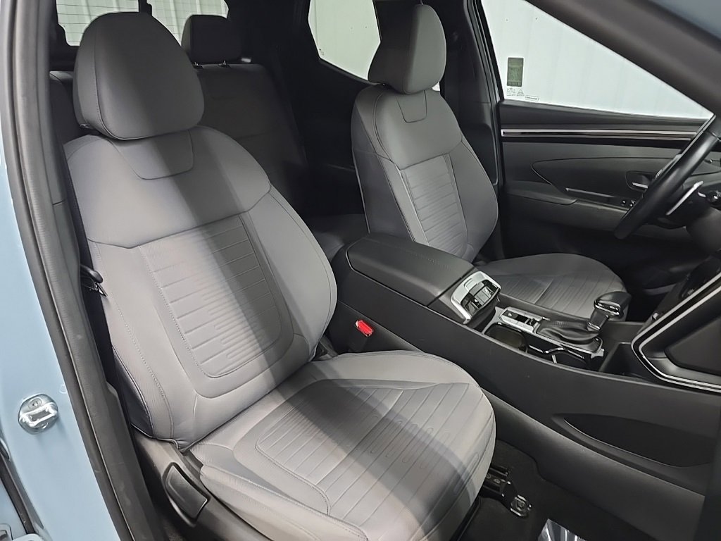 Used 2022 Hyundai Santa Cruz SEL Premium image 15