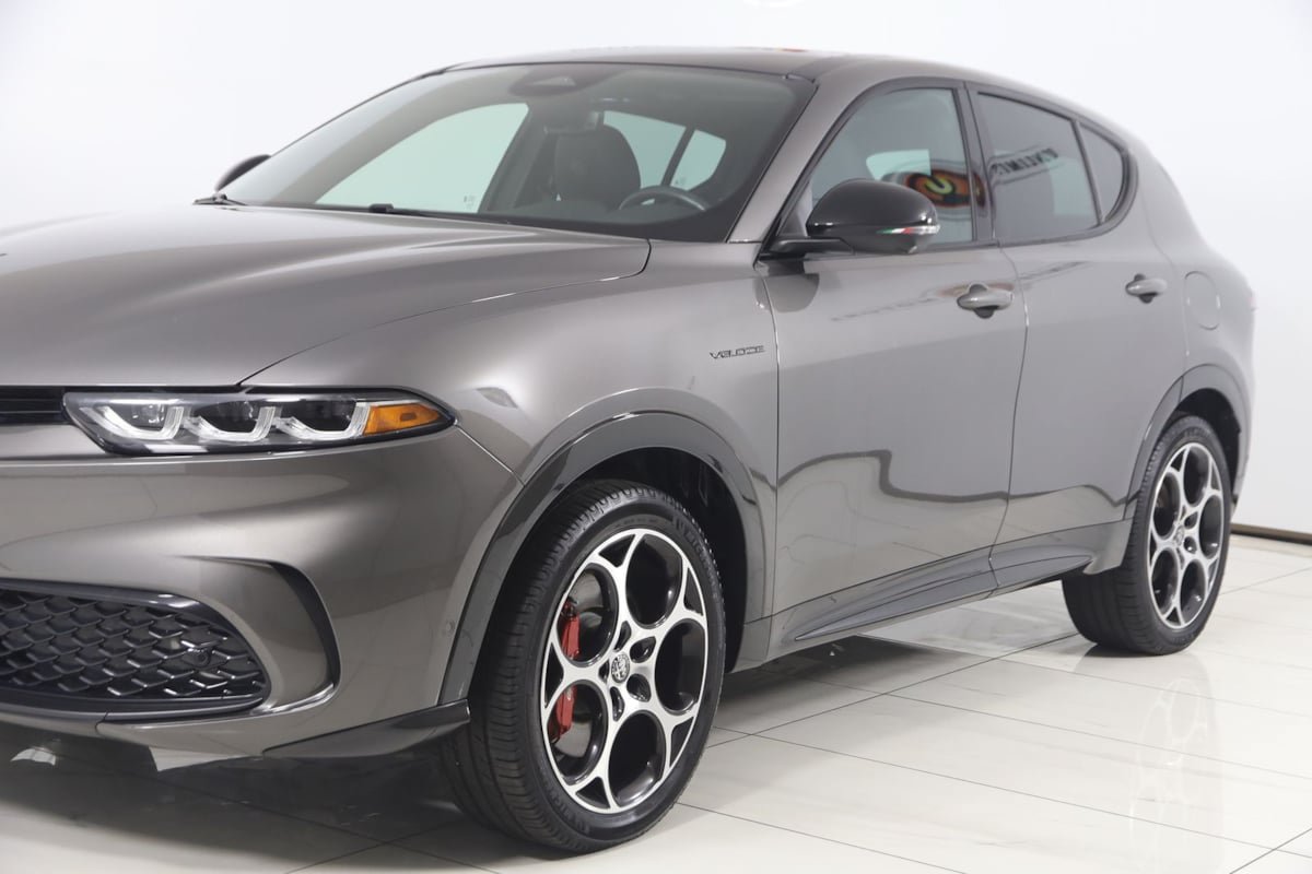 Used 2024 Alfa Romeo Tonale Veloce AWD/4WD image 57