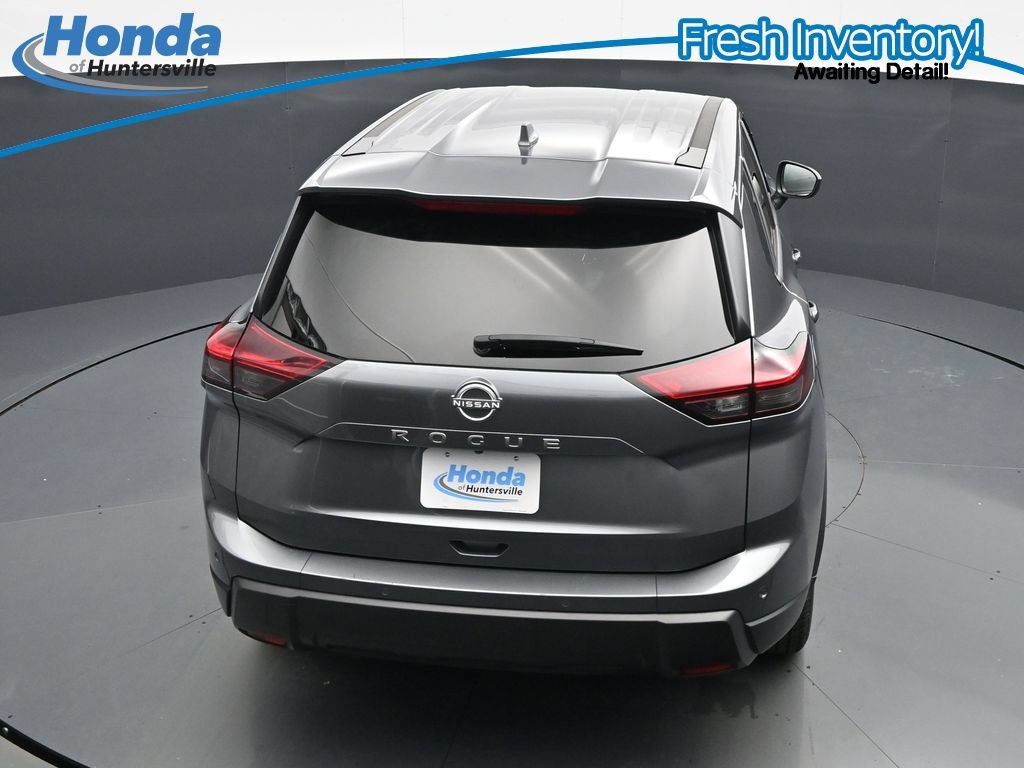 Used 2025 Nissan Rogue SV FWD image 22