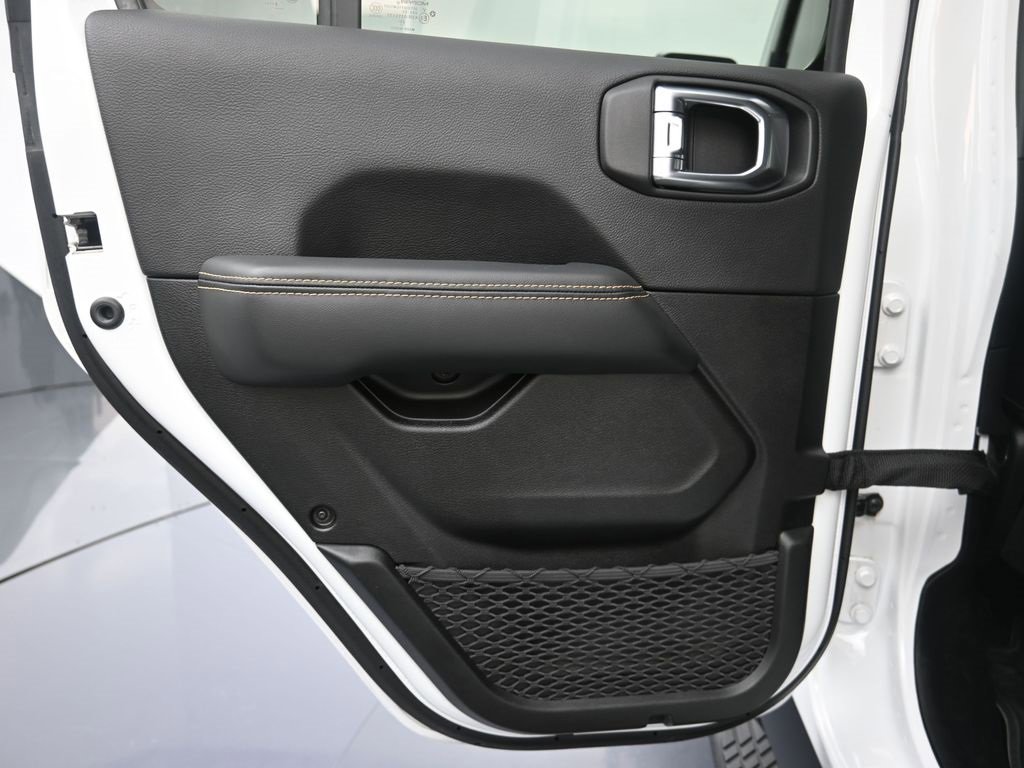 Used 2024 Jeep Wrangler Unlimited Sahara w/ Safety Group image 24