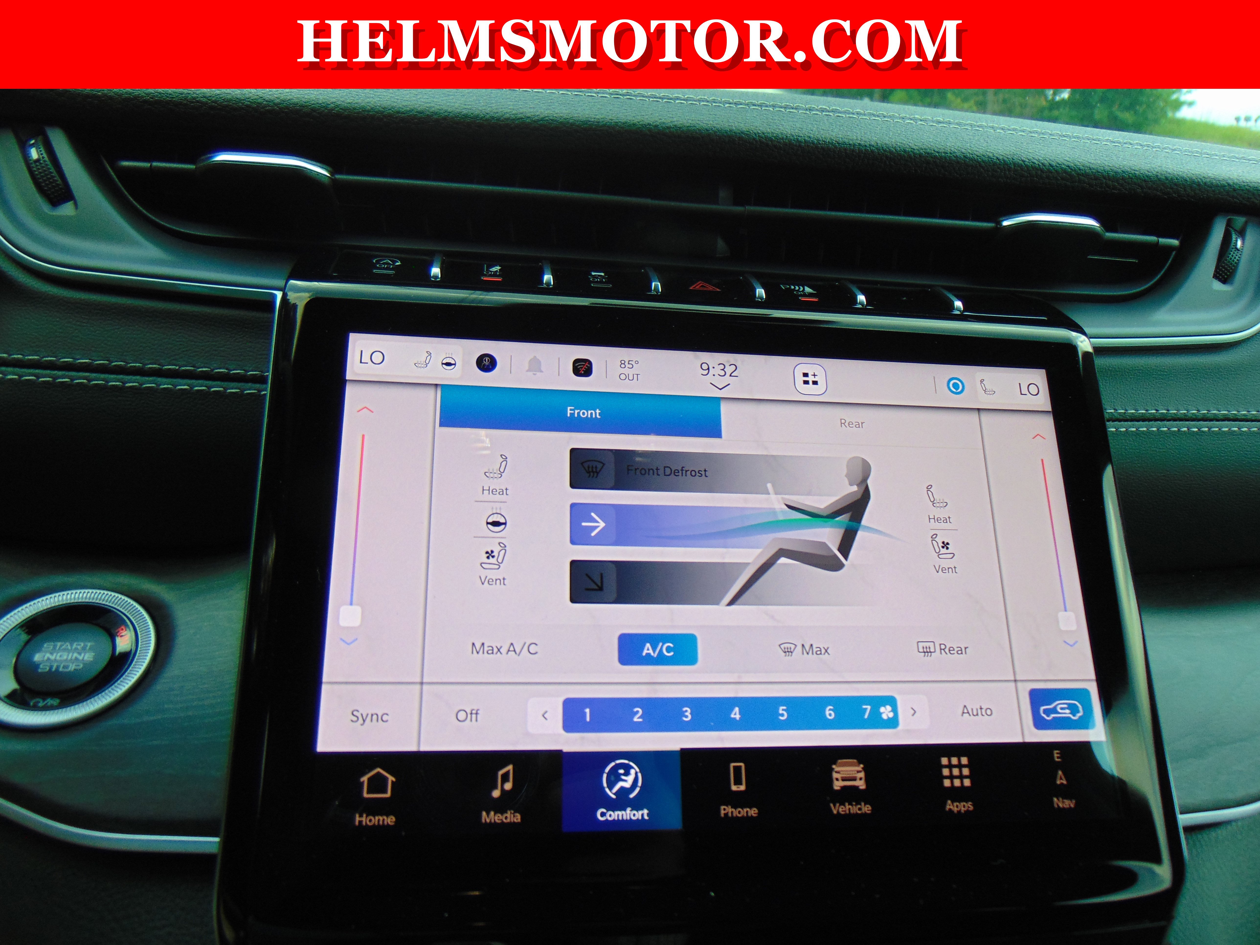 Certified 2024 Jeep Grand Cherokee L Limited w/ Luxury Tech Group II image 27