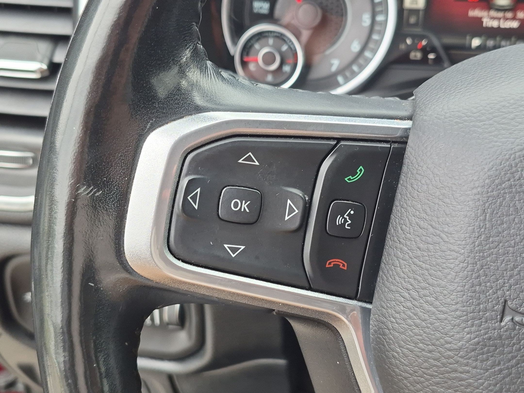Used 2020 RAM 1500 Laramie AWD/4WD image 18