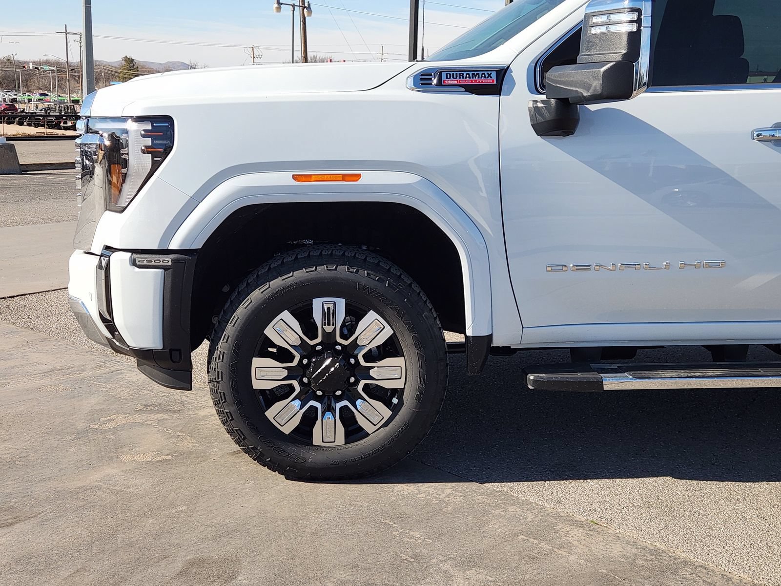 New 2026 GMC Sierra 2500 Denali w/ Denali Reserve Package AWD/4WD image 9