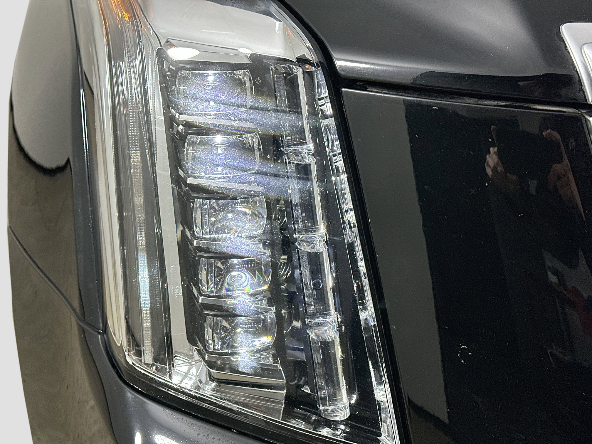 Used 2019 Cadillac Escalade Premium Luxury image 44