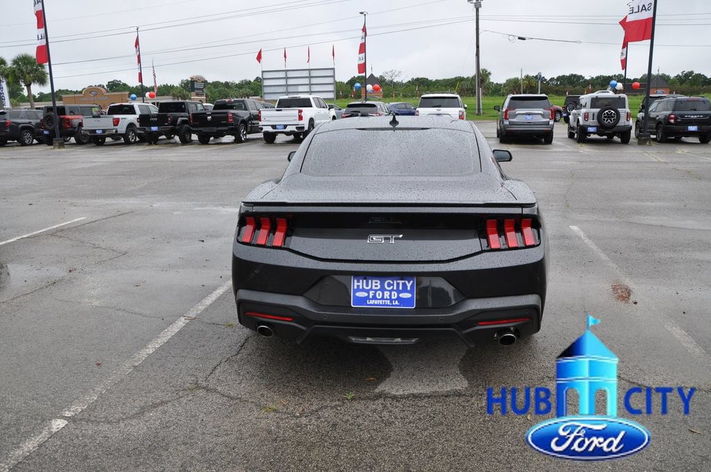 Used 2024 Ford Mustang GT Premium RWD image 4