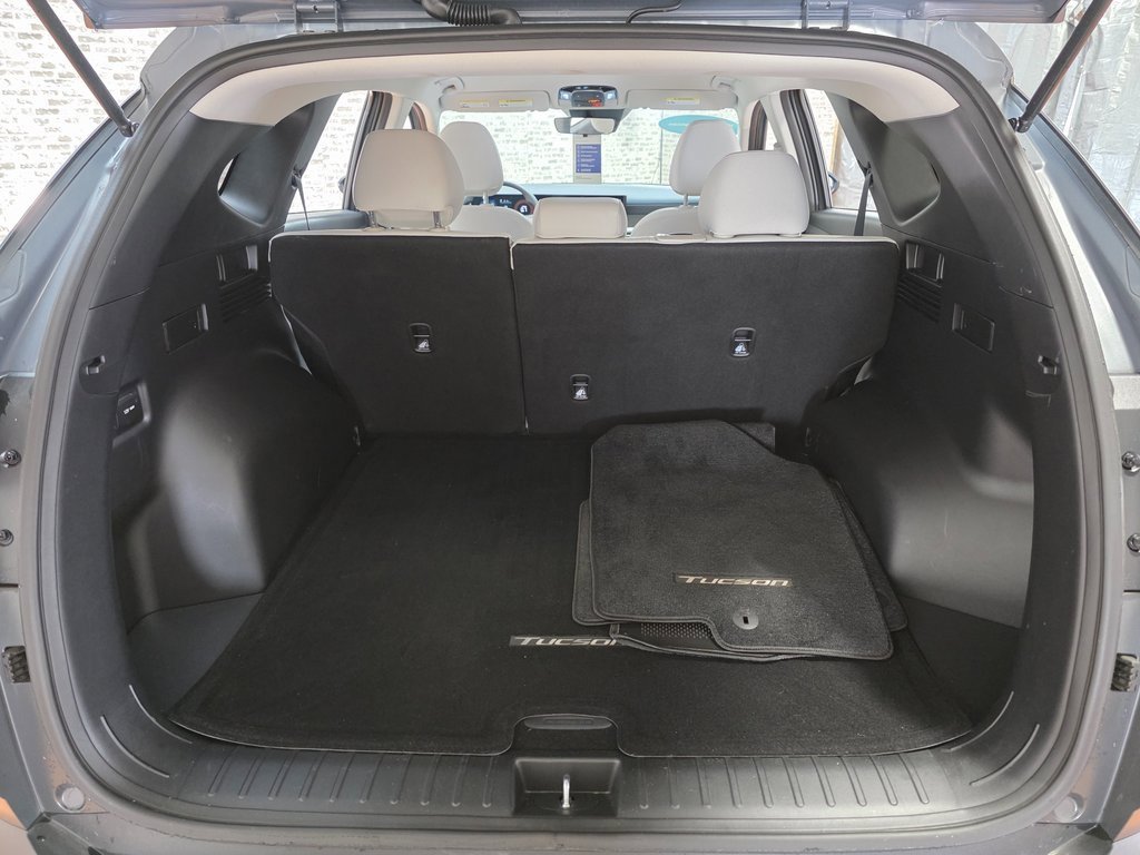 Certified 2025 Hyundai Tucson SE image 15