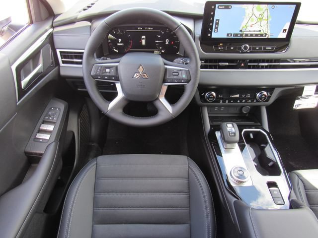 New 2026 Mitsubishi Outlander SE FWD image 17