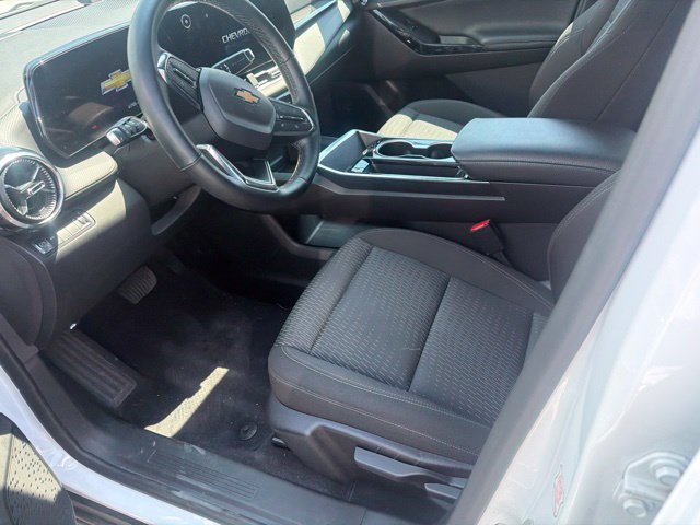 Used 2025 Chevrolet Equinox LT AWD/4WD image 37
