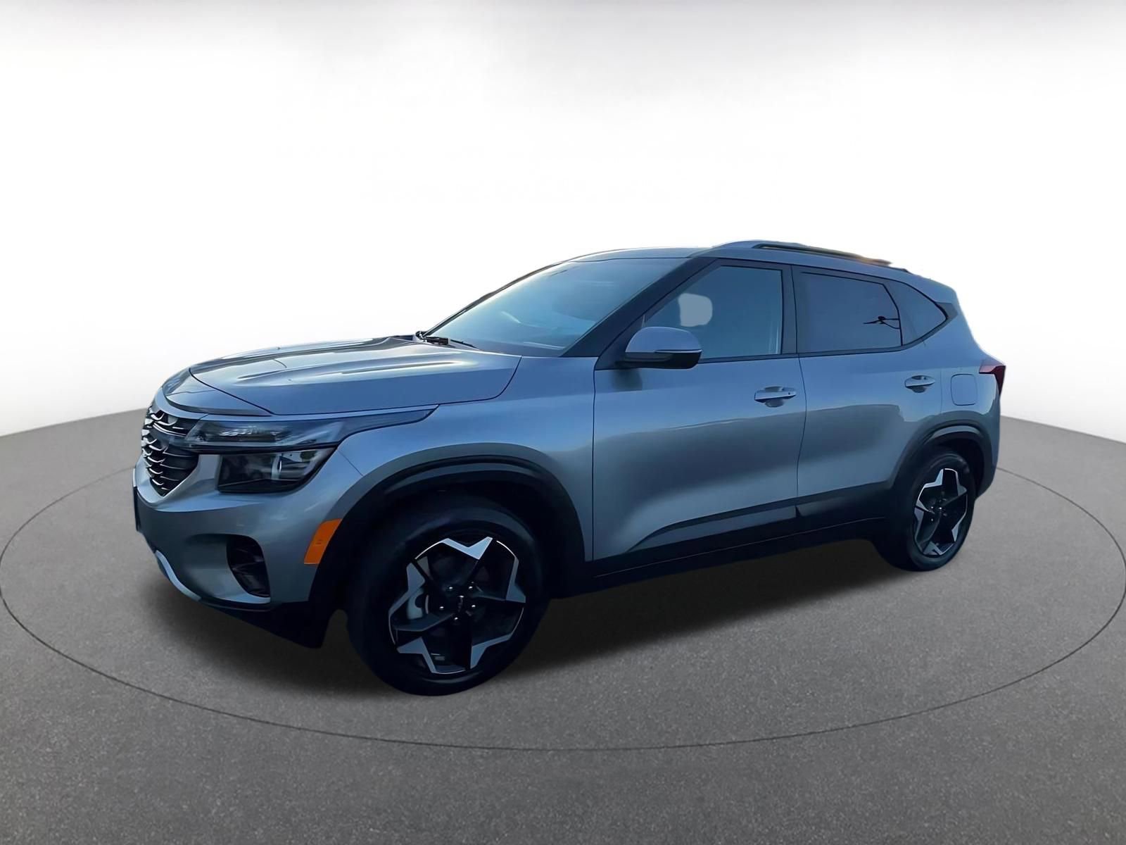 Used 2025 Kia Seltos S image 8